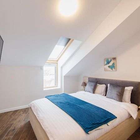 Skylight Loft Near City Center 拉迪亚 外观 照片