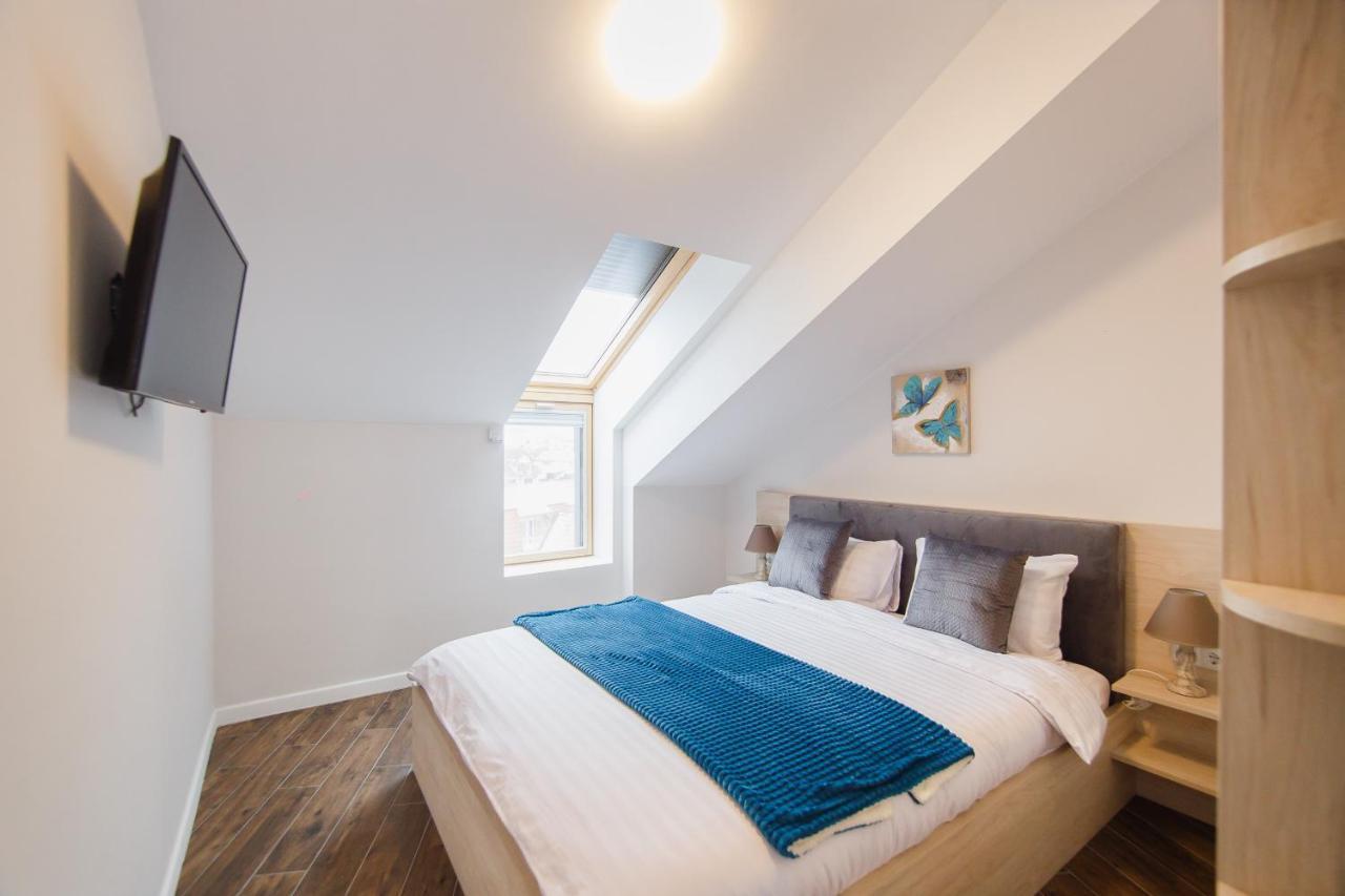 Skylight Loft Near City Center 拉迪亚 外观 照片