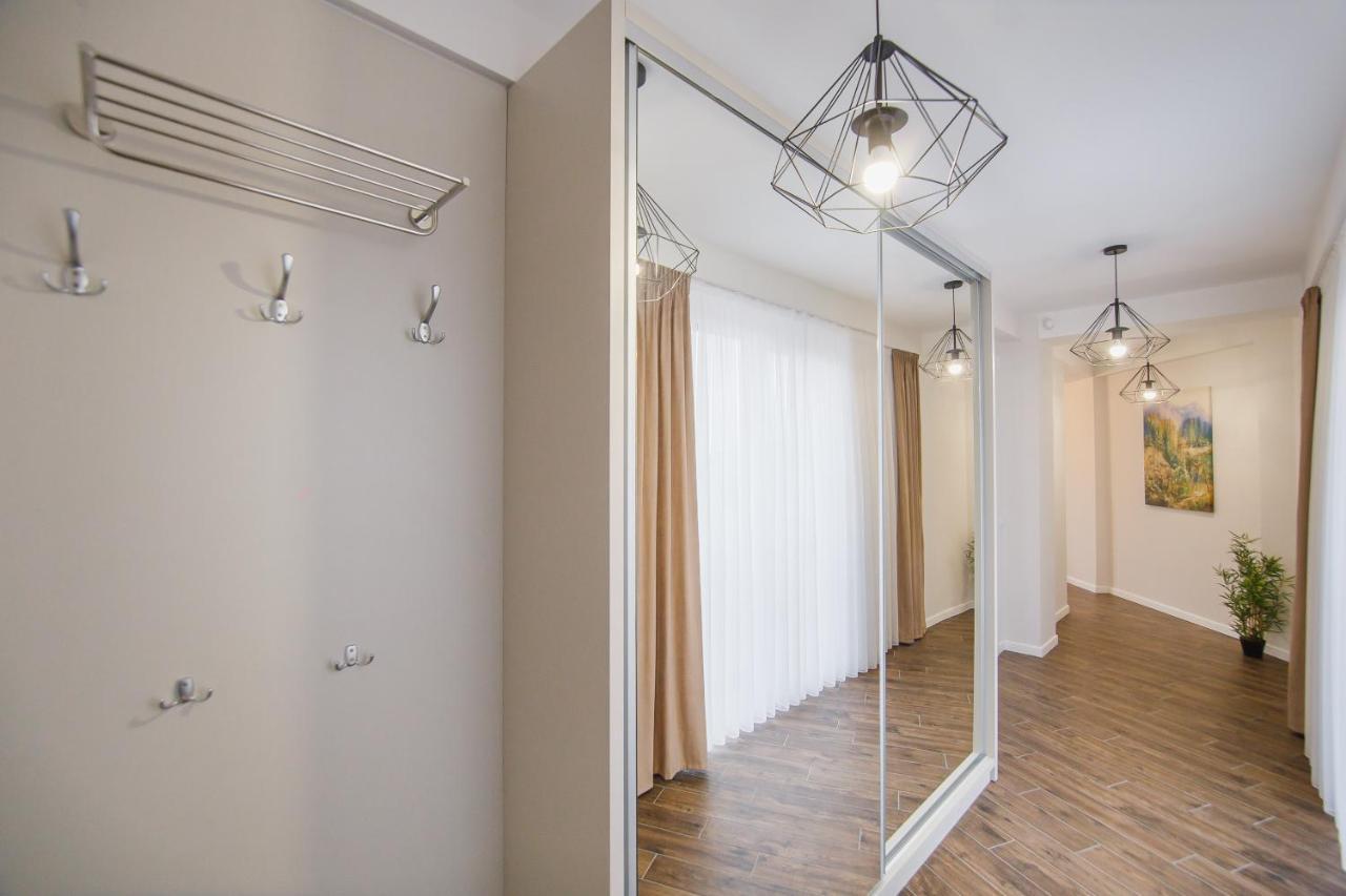Skylight Loft Near City Center 拉迪亚 外观 照片