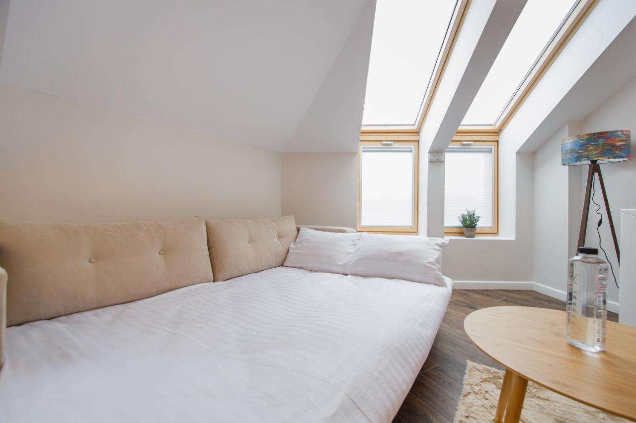 Skylight Loft Near City Center 拉迪亚 外观 照片